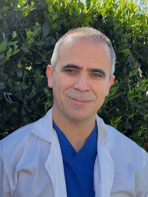 Dr. Anas Elias
